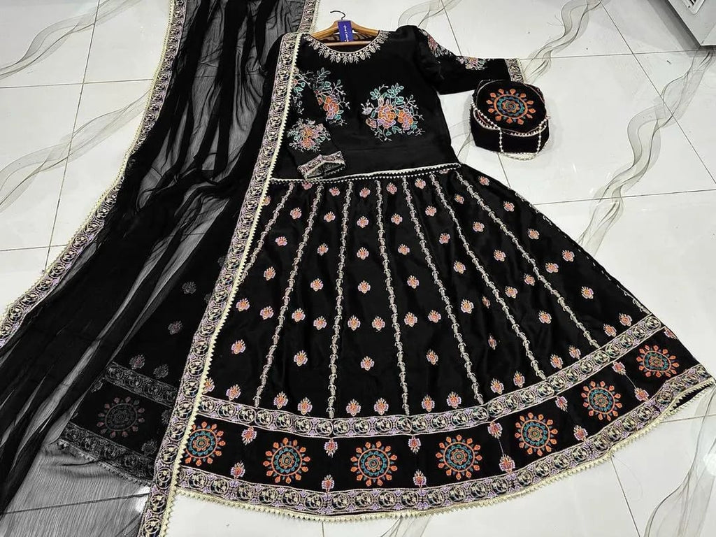 Embroidered Lehenga Choli Set - 4 Pcs Women's Stitched Ensemble